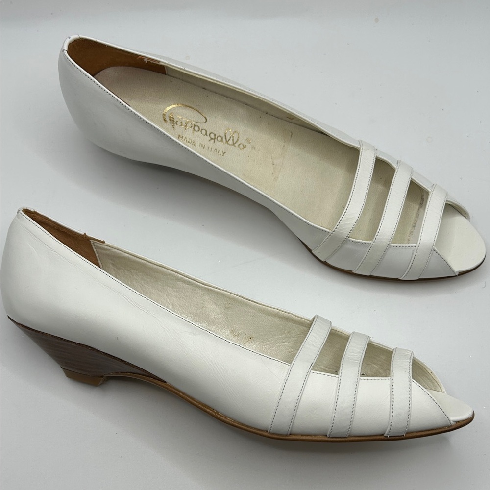 Cappagallo Womens White Slip on Shoes size 7.5
